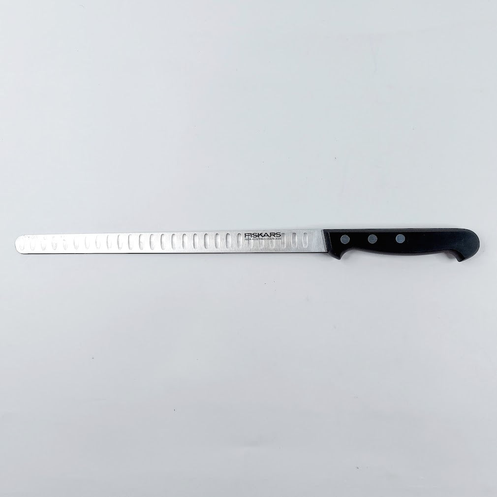 Fiskars Avanti lohiveitsi ja leikkuulauta