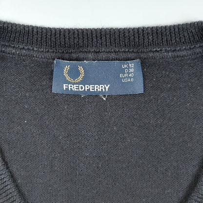 Fred Perry neulemekko koko 40