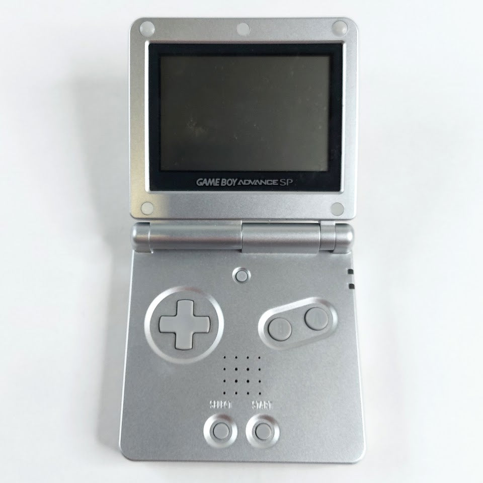 Game Boy Advance SP ja säilytyspussi