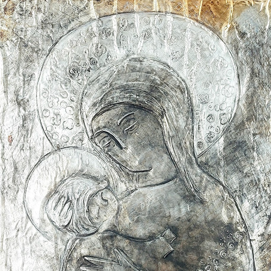 Kalevala Koru - Hellä Juvonen seinäreliefi