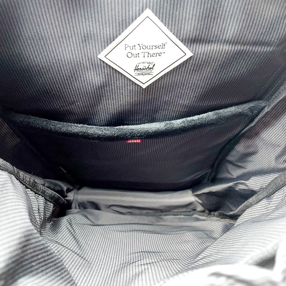 Herschel Little America reppu