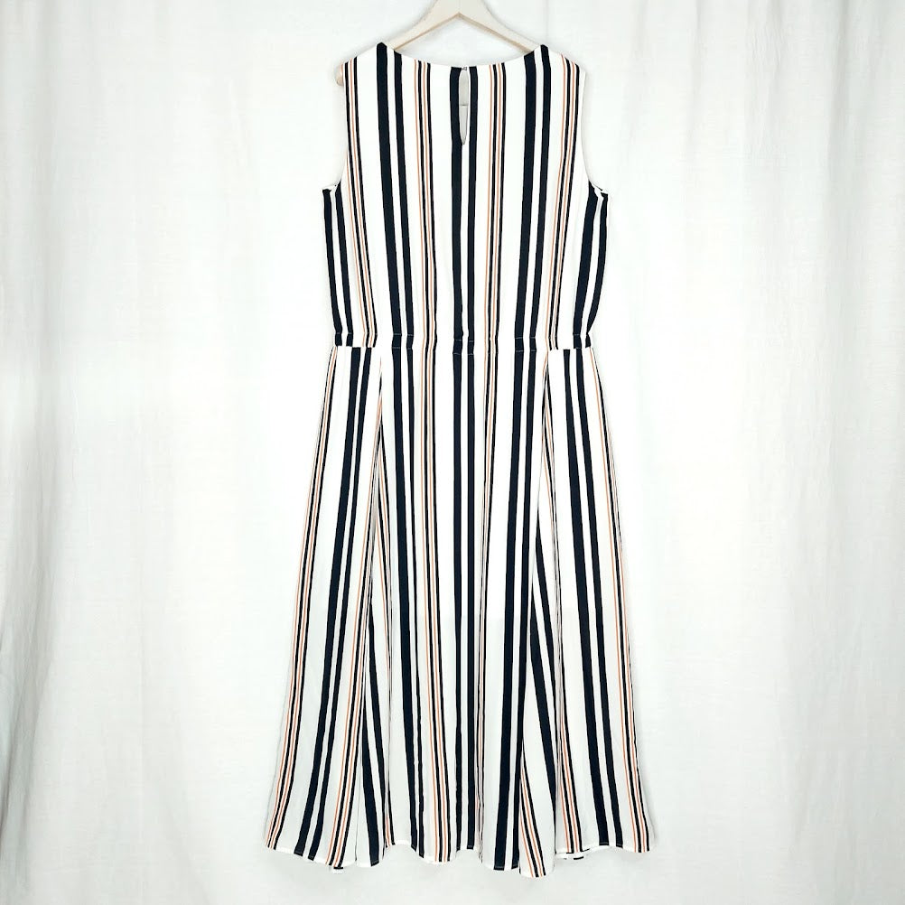Hugo Boss Hemsy hihaton pitkä silkkimekko koko 44