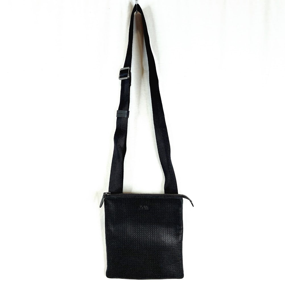 Hugo Boss olkalaukku