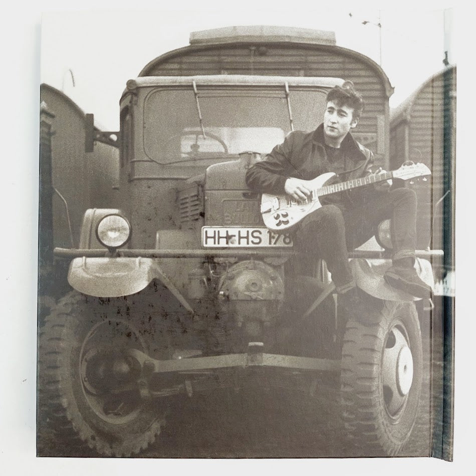 James Henke: Lennon Legend - An Illustrated Life of John Lennon