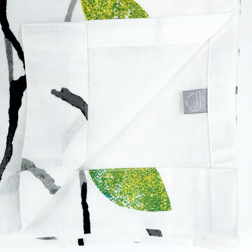 Jotex koivunoksakuvioiset verhot 116x220 cm 2 kpl