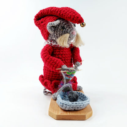 Virkattu jouluhiiri koristenukke