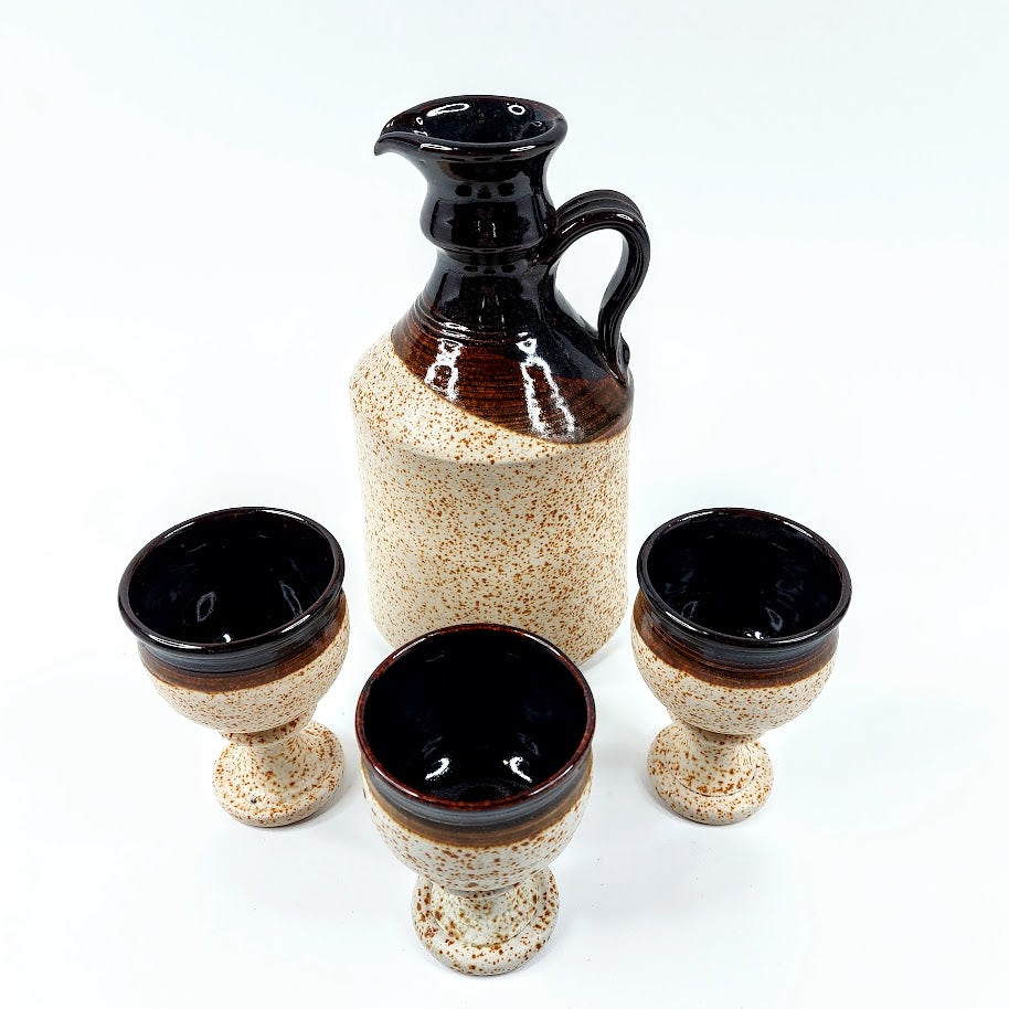 Jussis Keramik kannu ja 3 pikaria