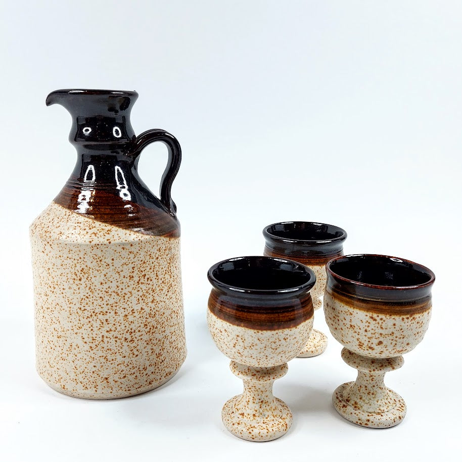 Jussis Keramik kannu ja 3 pikaria