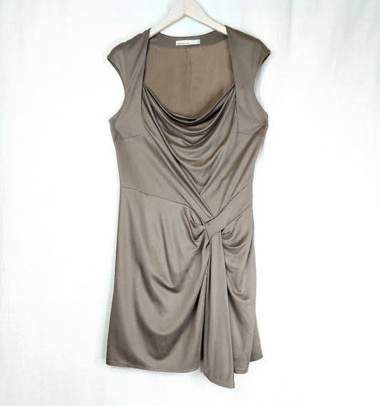 Karen Millen mekko koko 42