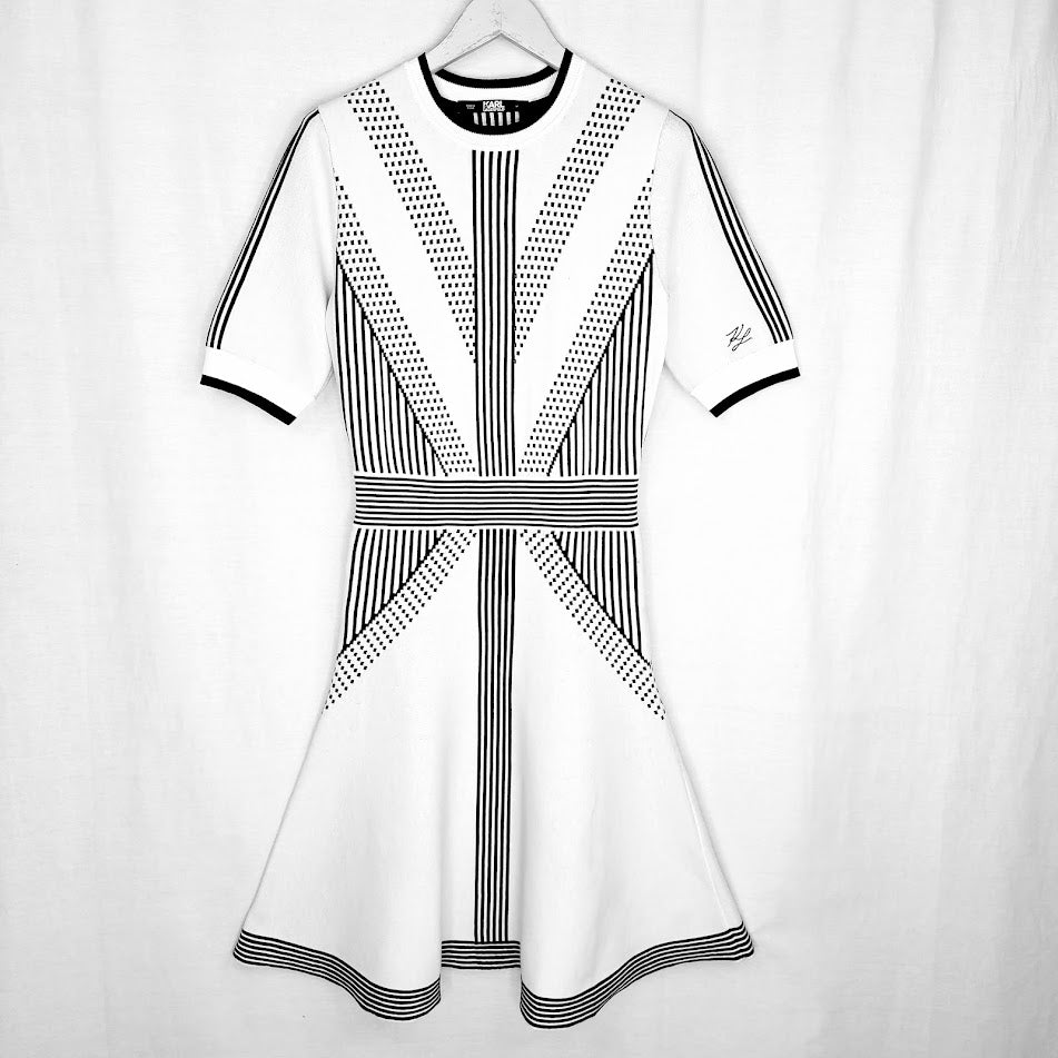 Karl Lagerfeld neulemekko koko M
