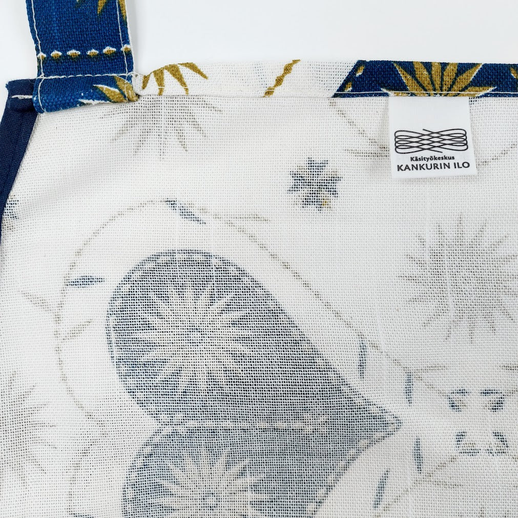 Käsityökeskus Kankurin Ilo esiliina