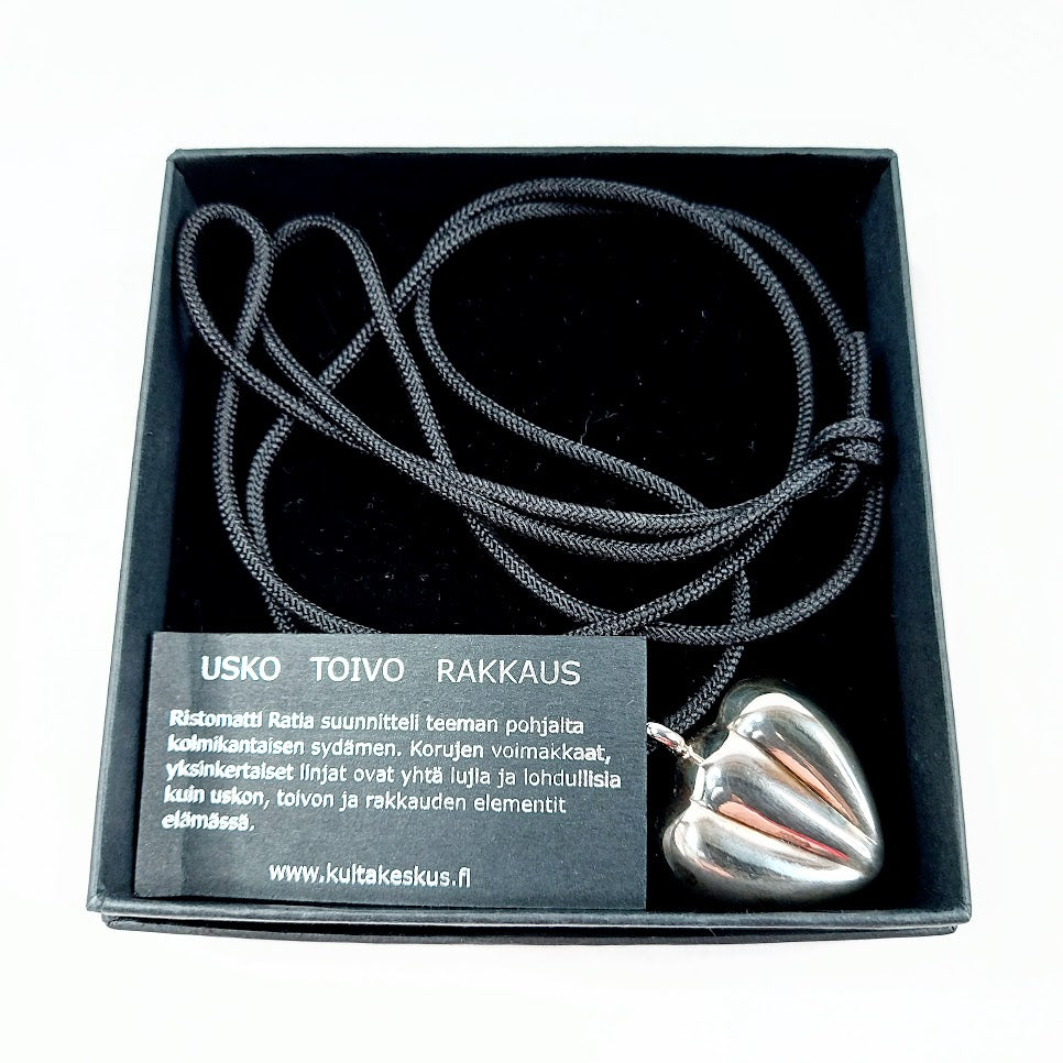 Kultakeskus Ristomatti Ratia Usko Toivo Rakkaus riipus 925 hopea