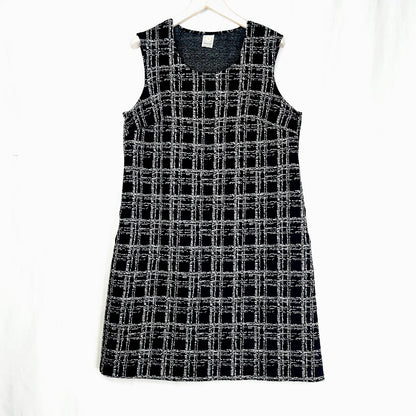 Kuutoset liivimekko koko L