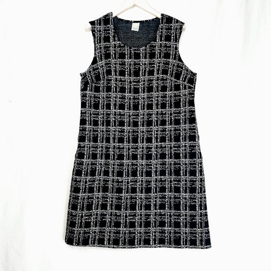 Kuutoset liivimekko koko L