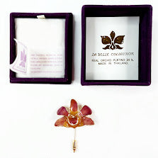 La Belle Collection orkidea rintakoru 24k kultauksella