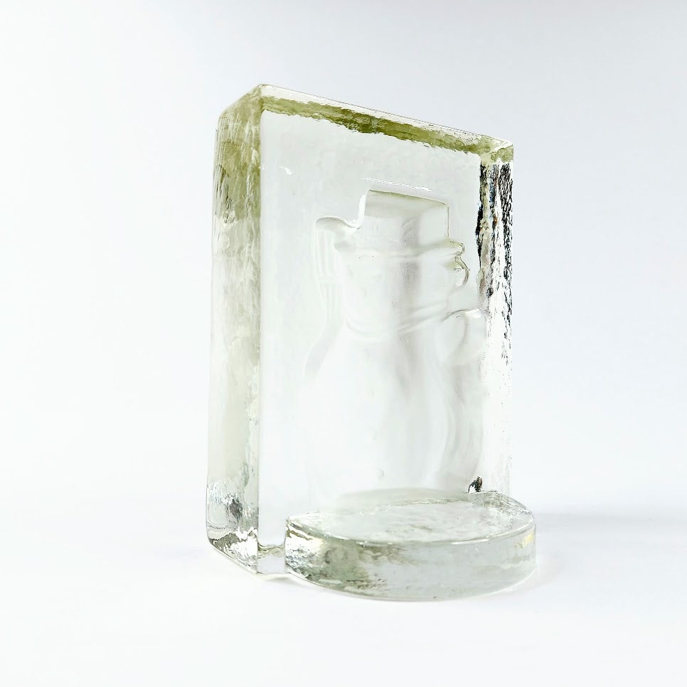 Lasinen lumiukko kynttilälyhty