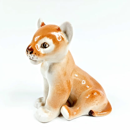 Lomonosov leijonanpentu figuuri
