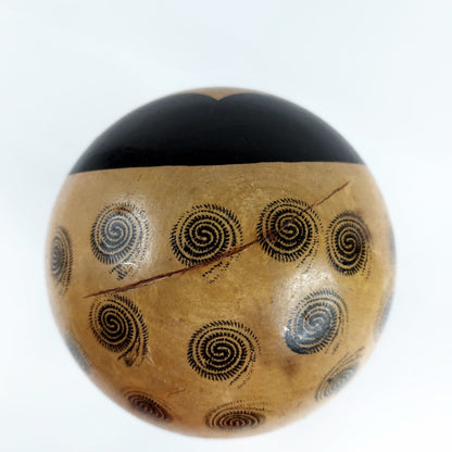 Maatuskanukke pullopiilo