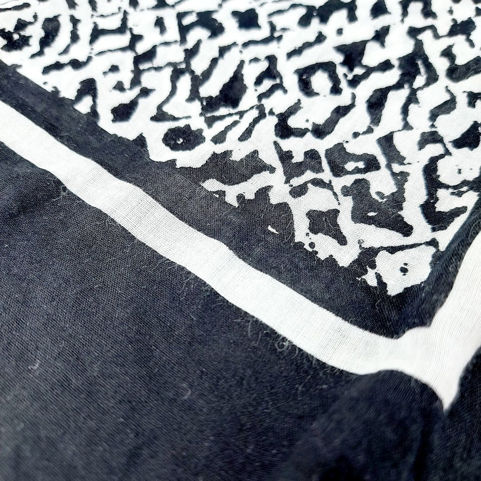 Marimekko Erja huivi 122 x 122 cm