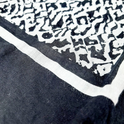 Marimekko Erja huivi 122 x 122 cm