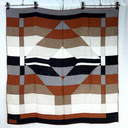 Marja Kurki silkkihuivi 86x87 cm