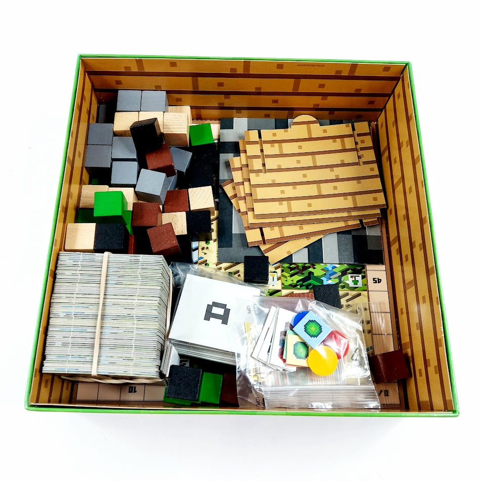 Ravensburger Minecraft Builders & Biomes lautapeli