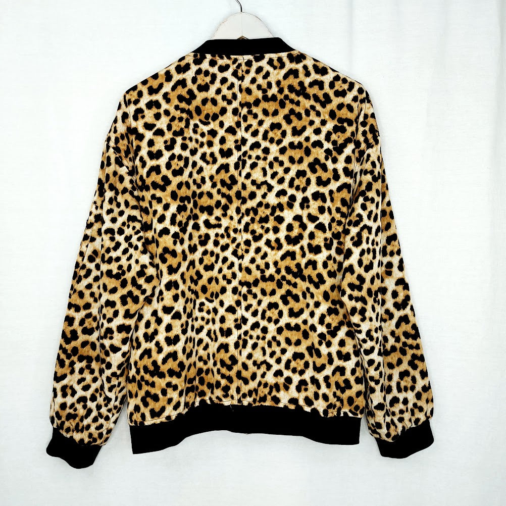 Monki leopardikuvioinen pusakka koko M/L