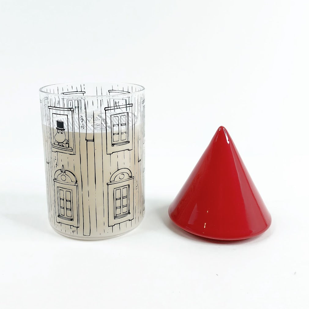 Muurla Muumitalo-kynttilä sammuttajakannella