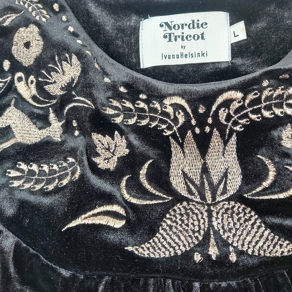 Nordic Tricot by Ivana Helsinki Veluuritunika L
