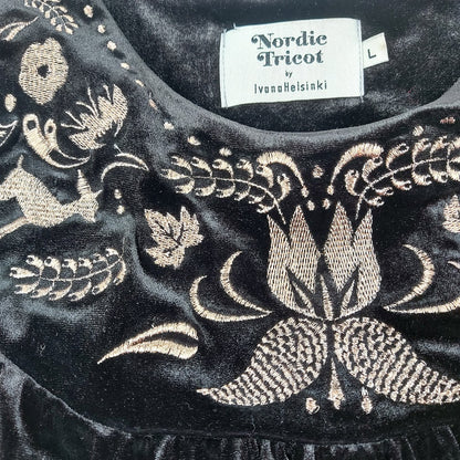 Nordic Tricot by Ivana Helsinki Veluuritunika L