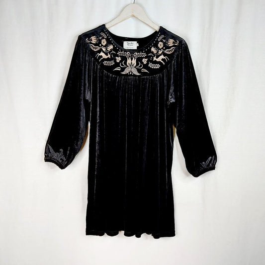 Nordic Tricot by Ivana Helsinki Veluuritunika L