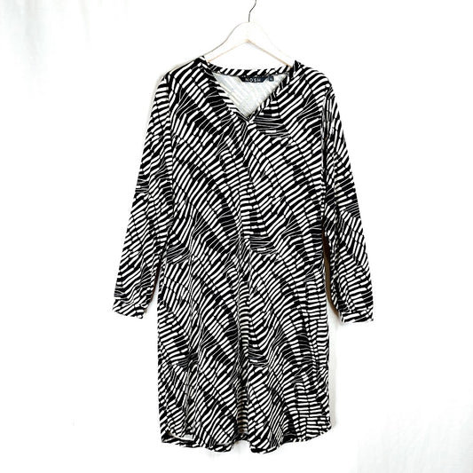 Nosh trikoomekko koko XL