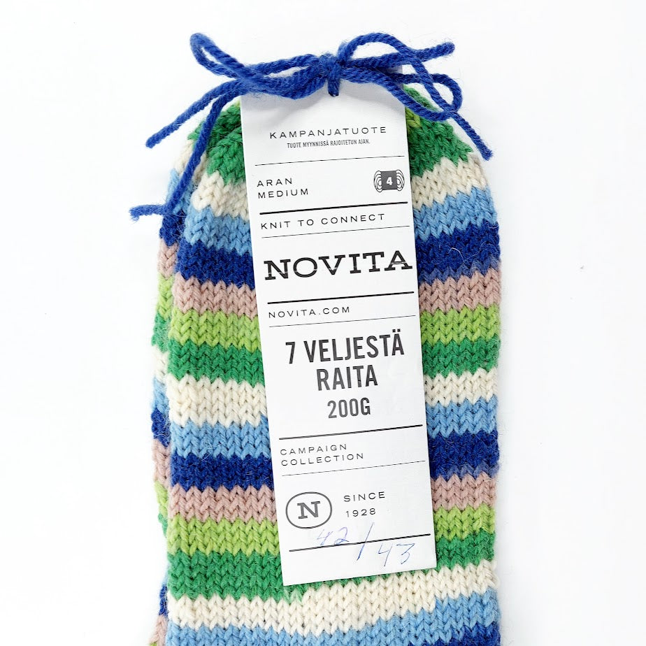Käsintehdyt villasukat koko 42-43
