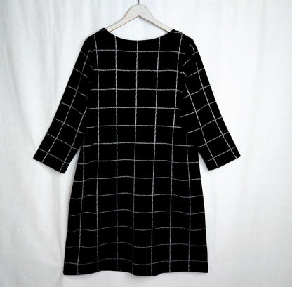 O.I.S Alpharetta trikoomekko koko XXL