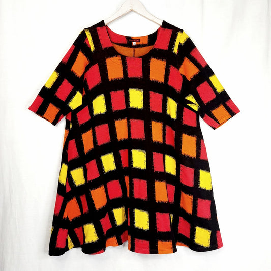 Paula Vehkomäki Design trikoomekko / tunika koko L