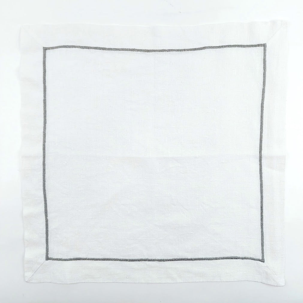 Pellavaiset pöytätabletit / lautasliinat 42x42 cm 6 kpl