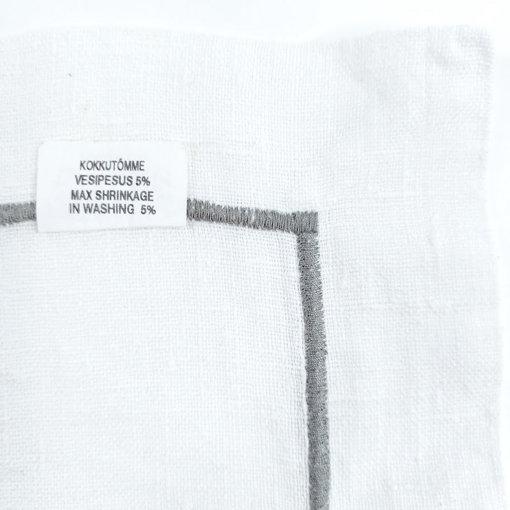 Pellavaiset pöytätabletit / lautasliinat 42x42 cm 6 kpl