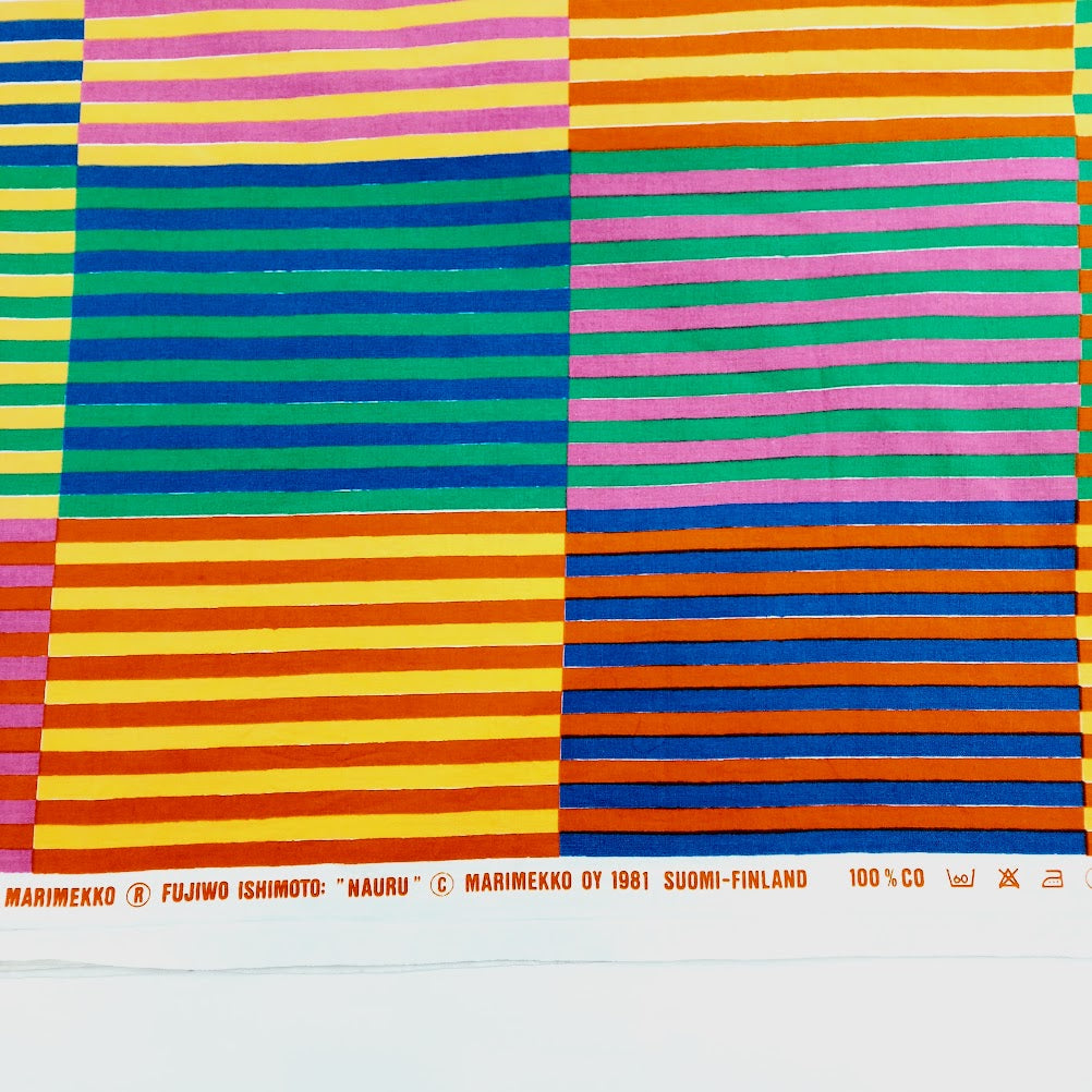 Pöytäliina Marimekko Nauru kankaasta 140x280 cm