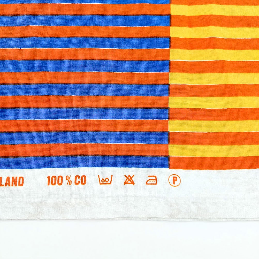 Pöytäliina Marimekko Nauru kankaasta 140x280 cm