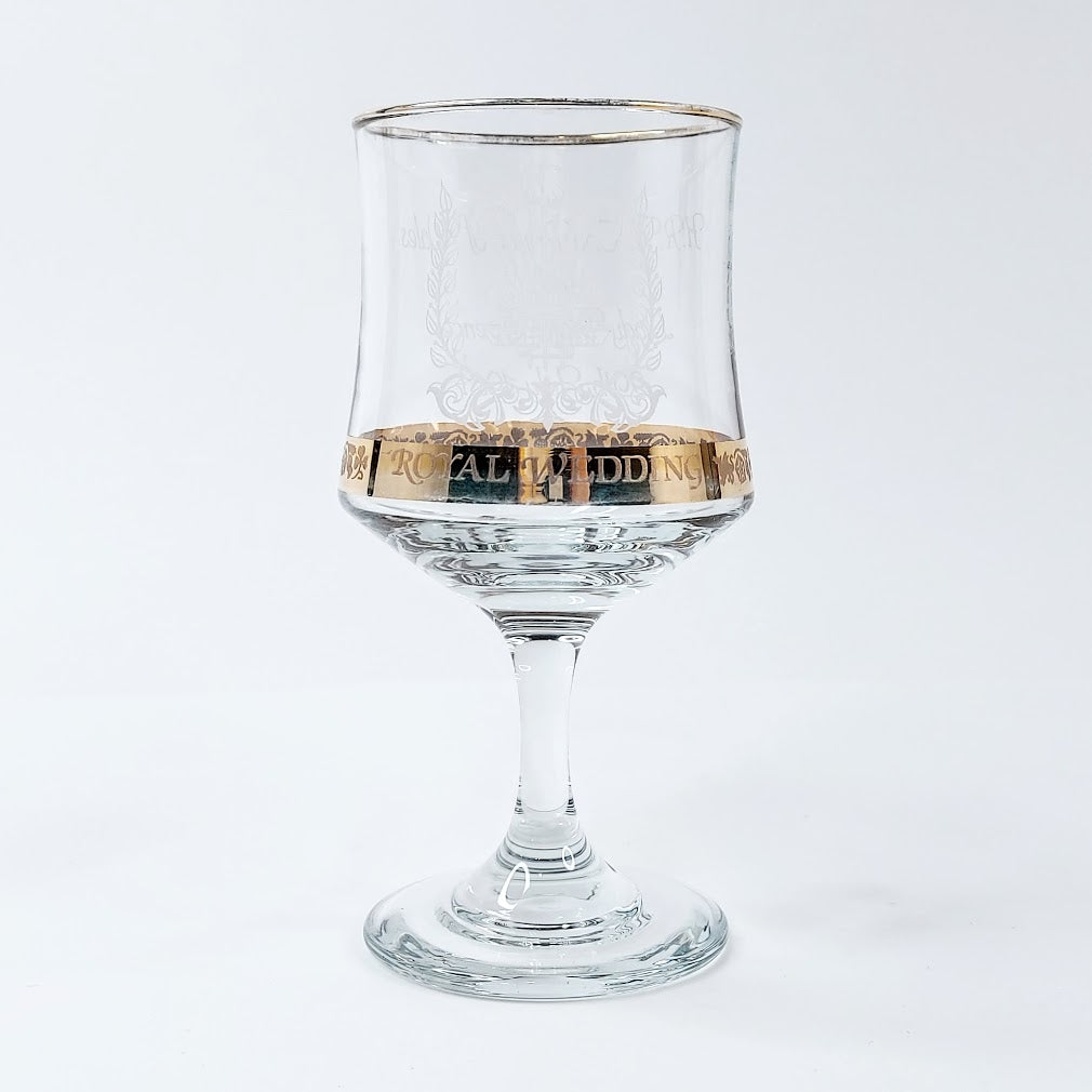 Prinssi Charlesin ja Lady Dianan häiden muistopikari