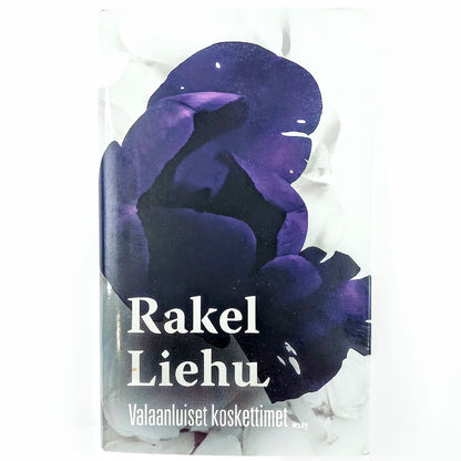 Rakel Liehu: Valaanluiset koskettimet