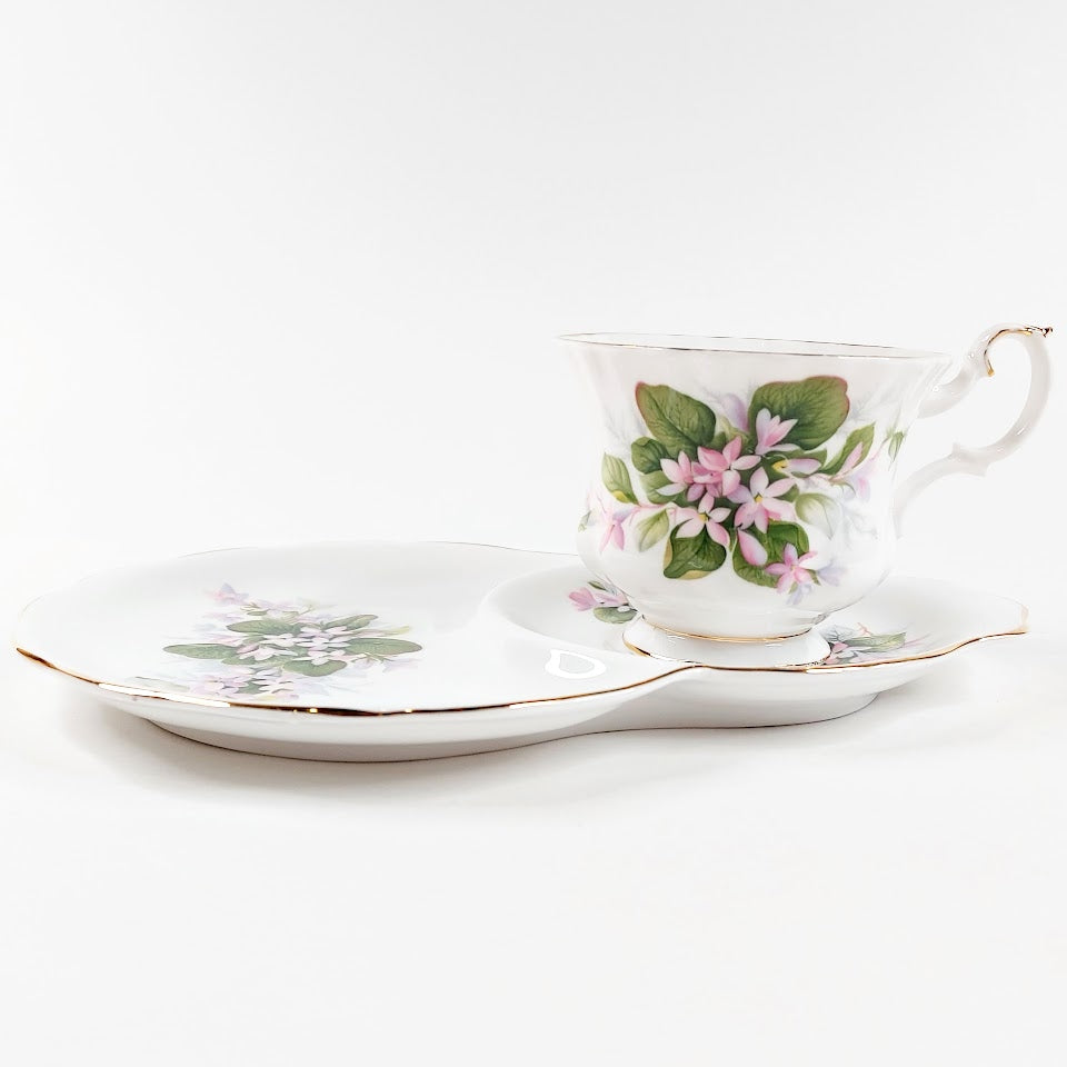 Royal Albert Bone China Mayflower aamiaissetti 2 osaa