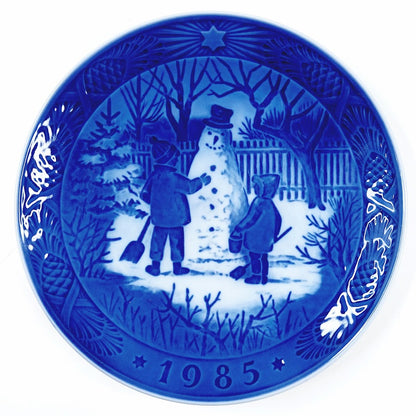 Royal Copenhagen joulu 1985 seinälautanen Snemanden