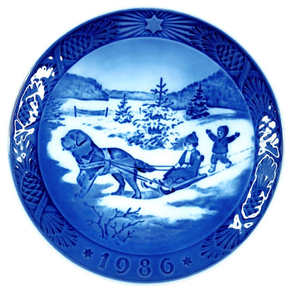 Royal Copenhagen joulu 1986 seinälautanen Juleferie