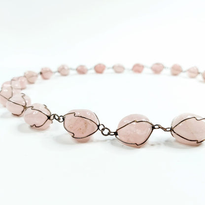 Ruusukvartsikaulakoru 78 cm