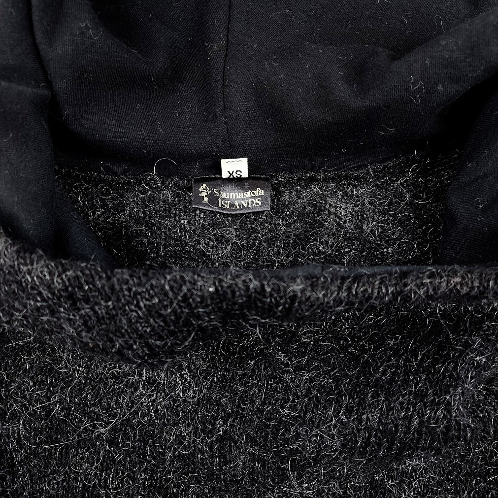 Saumastofa Islands hupullinen neuletunika koko XS