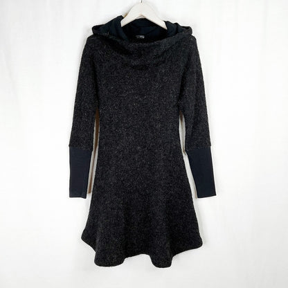 Saumastofa Islands hupullinen neuletunika koko XS