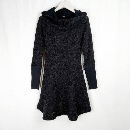 Saumastofa Islands hupullinen neuletunika koko XS