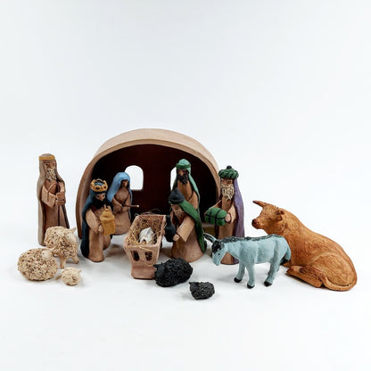 Keraaminen Jouluseimi pienoismalli