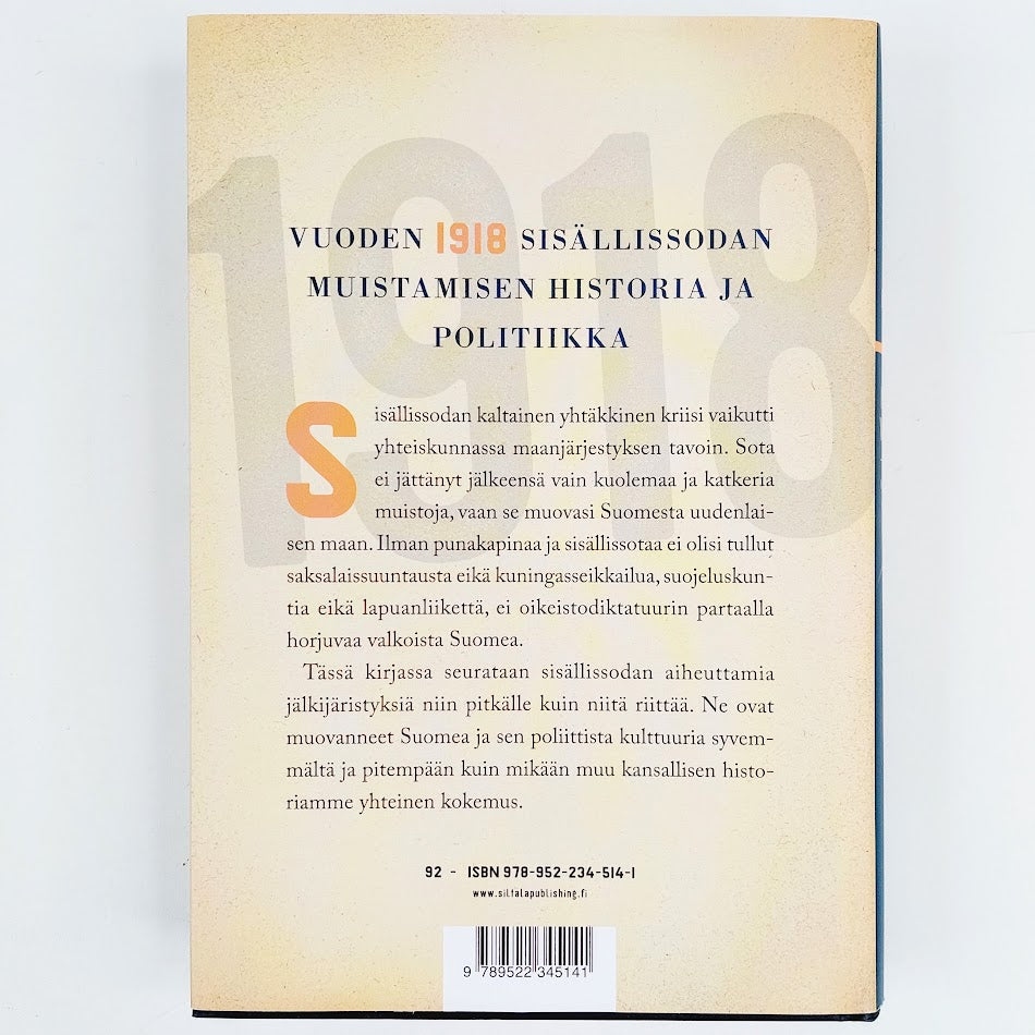 Seppo Hentilä: Pitkät Varjot - Muistamisen Historia ja Politiikka